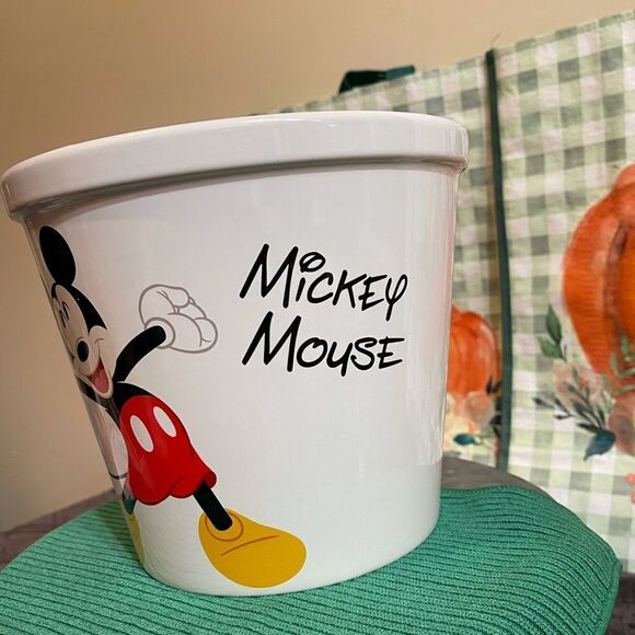 Disney Mickey Mouse ceramic large popcorn bowl NWT - Picture 2 of 6